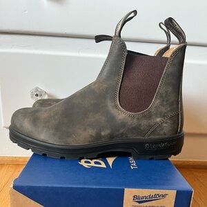 Blundstone Men's Distressed Brown Chelsea Boots
